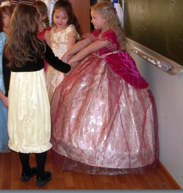 как в 7 лет сшить себе костюм принцессы