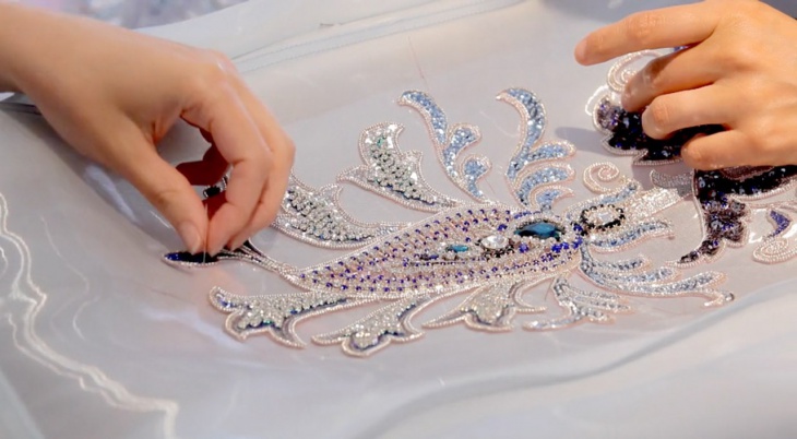 В ателье Schiaparelli Haute Couture: как создается высокая мода