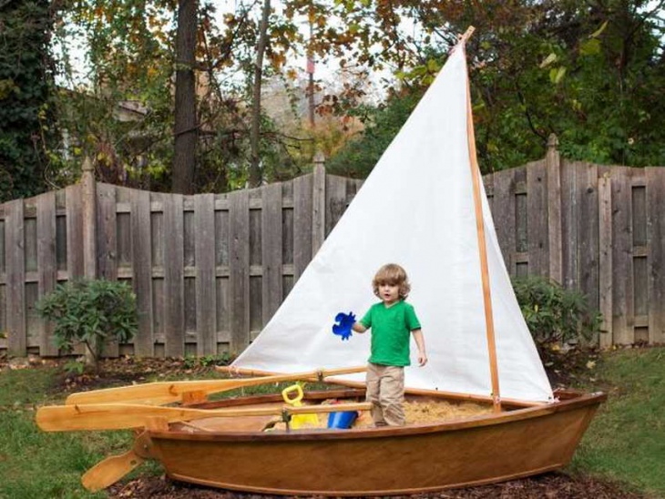 Лодка на даче мебель из лодки
