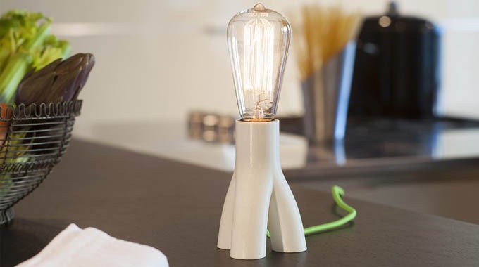 Придумали лампы Fantasia дизайнеры из MID Studio.