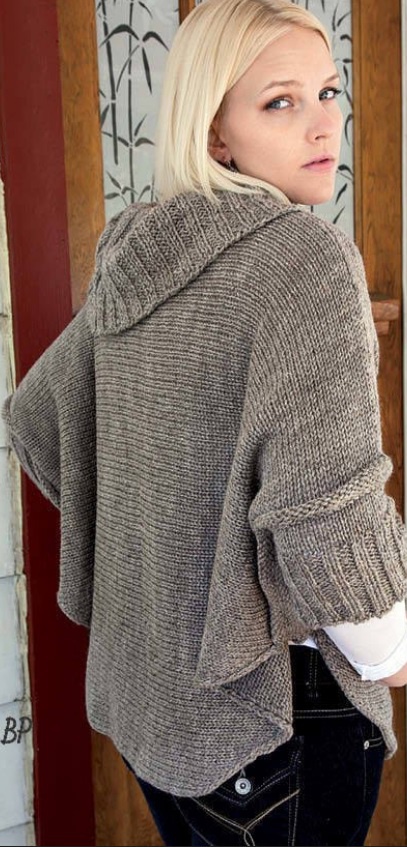 Описание вязания свитера и пончо с рукавами