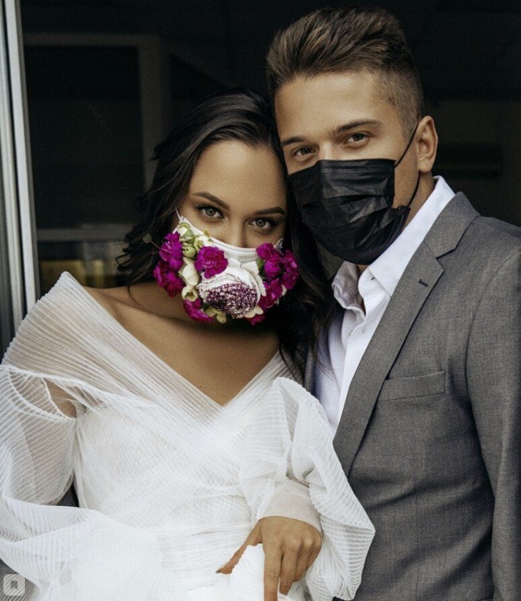 нарядные маски на свадьбу коронавирус