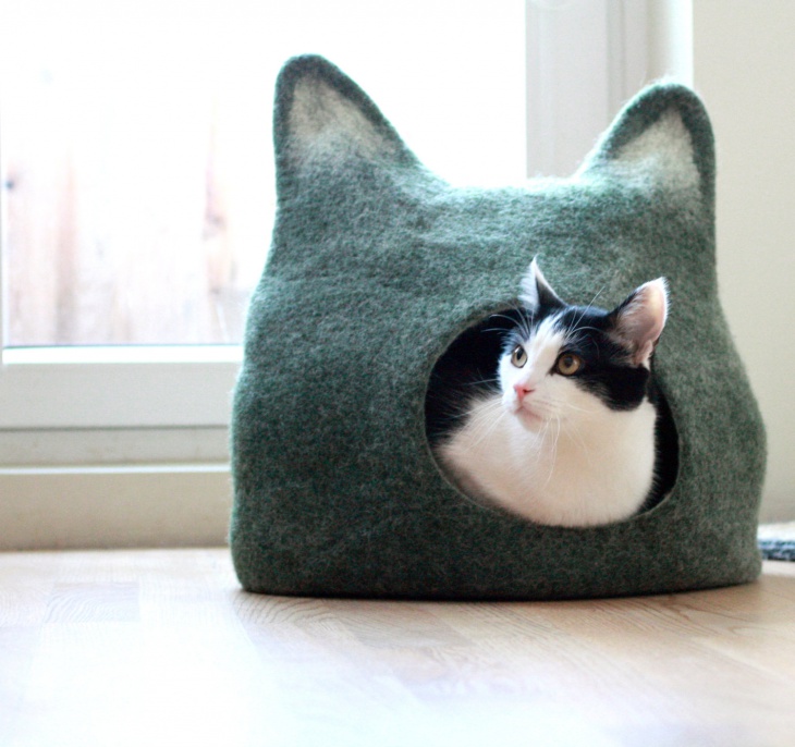 Шерстяные валяные домики для кошек