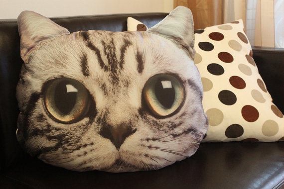 Подушки для любителей котиков: