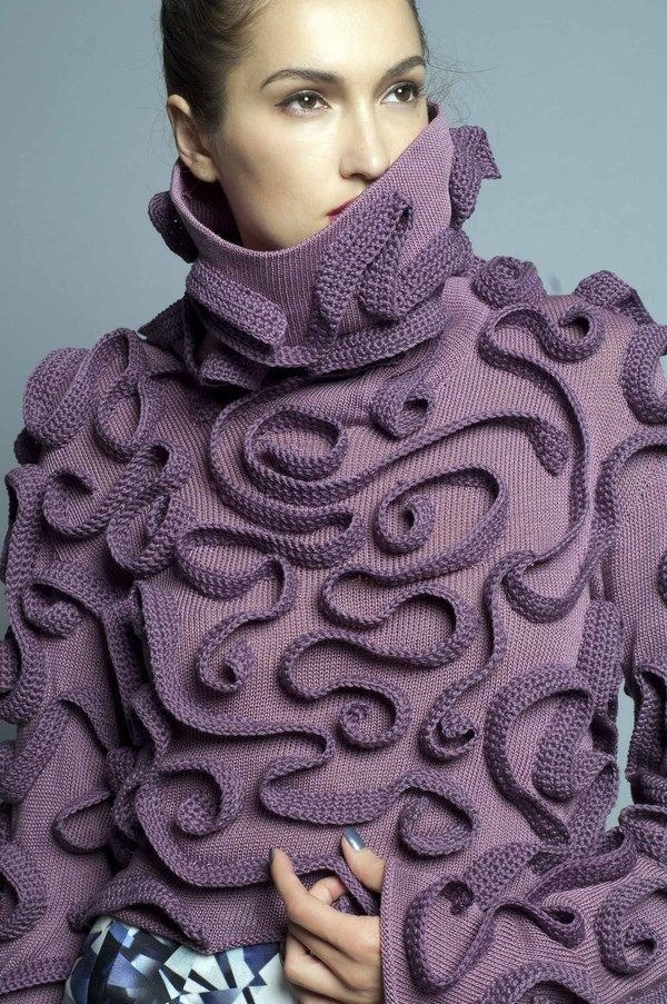 Необычный свитер