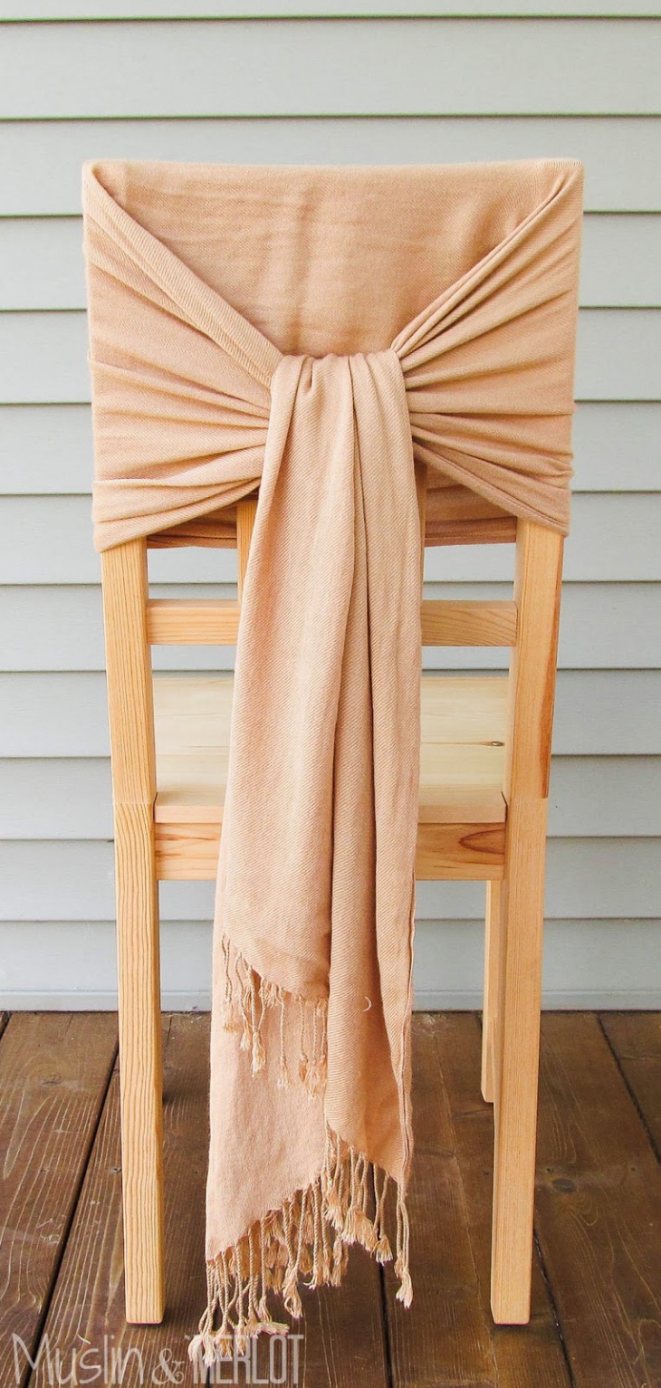 Одежка для стула из шарфа (Diy)