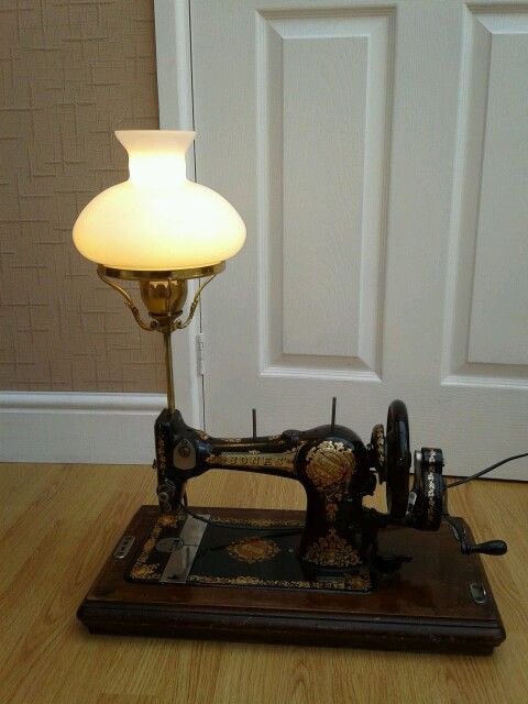 Лампы из швейных машинок