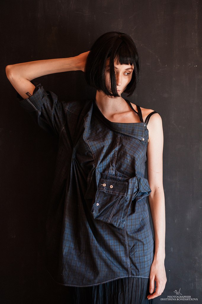 Молодой российский дизайнер TALIA сделал интересную женскую коллекцию из мужских рубашек