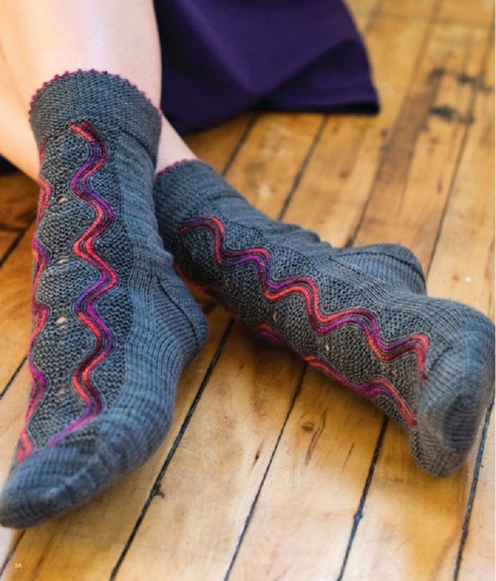 Схема для вязания красивых носков в подарок