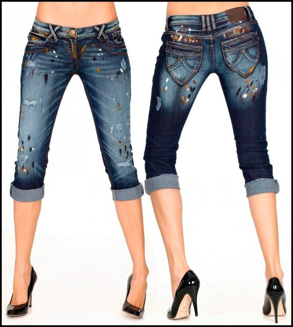 Как украсить запачканные джинсы?