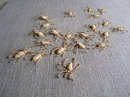 вышивка пауки