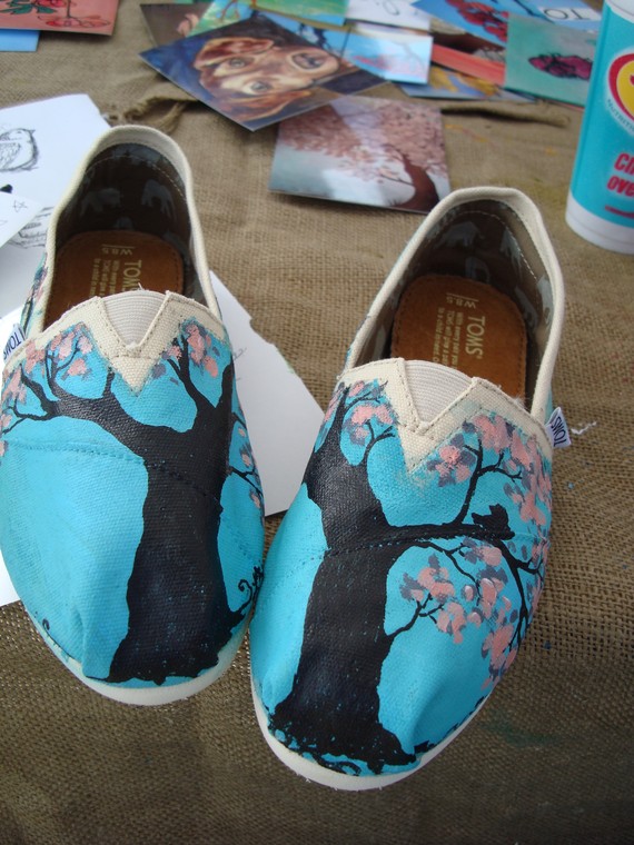 как разрисовать обувь красками