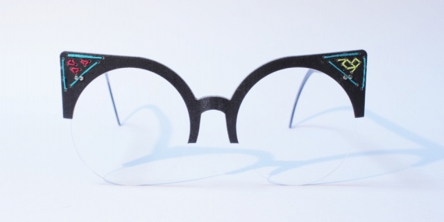 Weaview - очки с вышивкой на оправе Hurlu