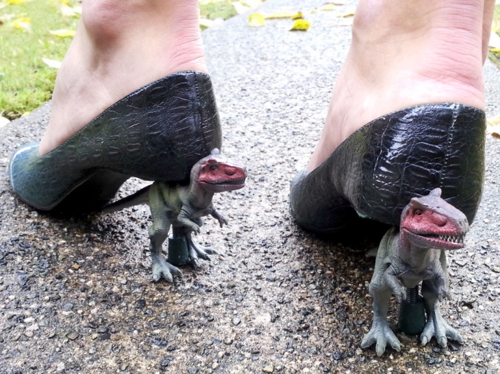 туфли с динозаврами