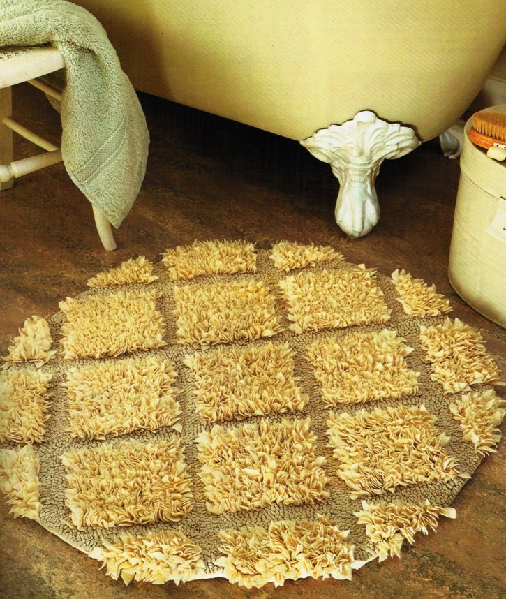 Публикация «Мастер-класс „Плетение коврика“ из лоскутов» размещена в разделах