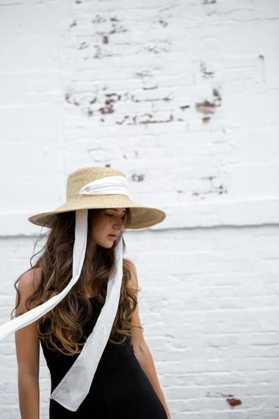 летняя шляпка к белому платью