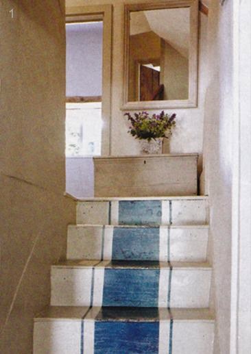 Лестницы с нарисоваными коврами (трафик)