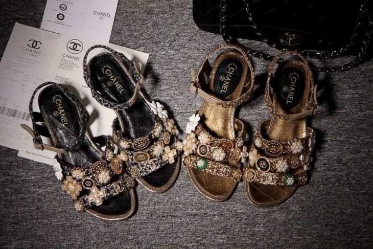 Обувка от Chanel