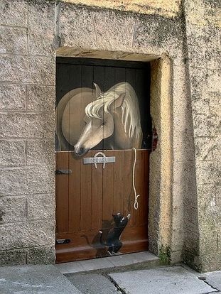рисунки на двери кошка