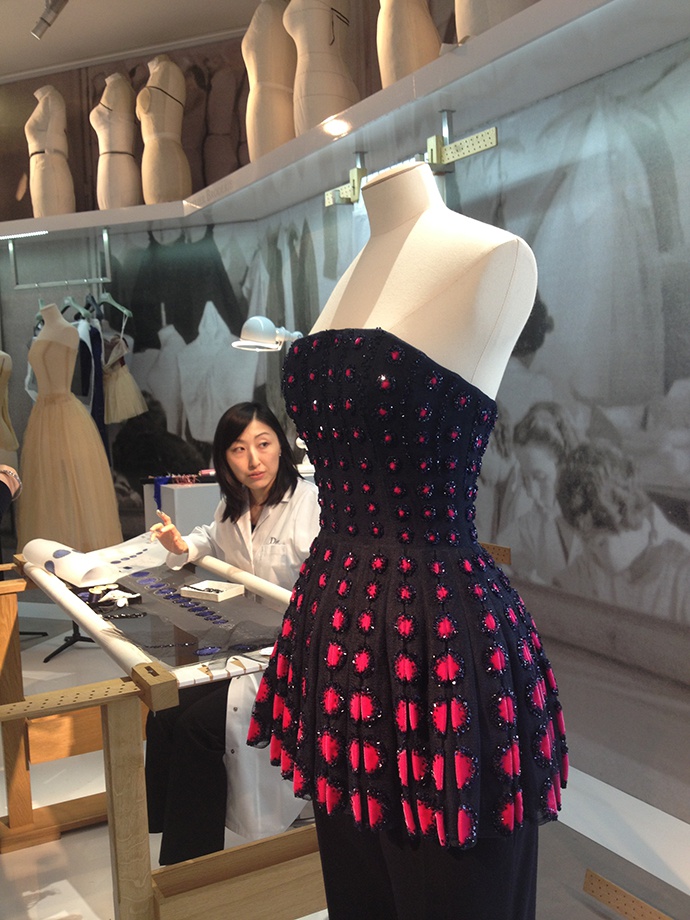 Подготовка к показу Dior Haute Couture