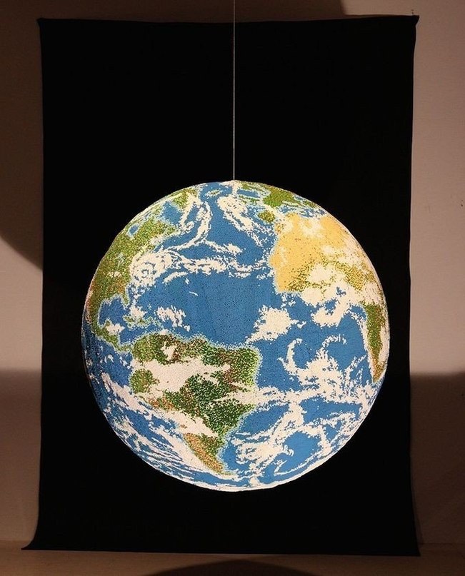 Глобус из спичек от художника и скульптора Энди Йодера