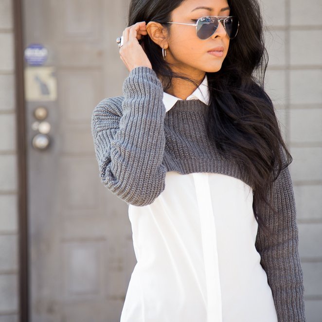 Короткий свитер + белая блузка