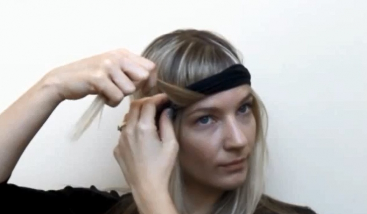 Как закрутить волосы в локоны без щипцов и бигуди