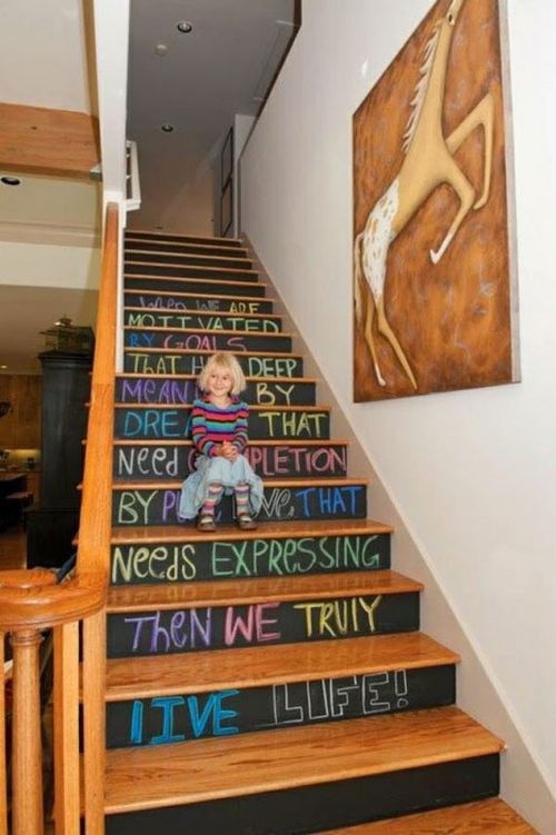 как можно украсить лестницу в доме