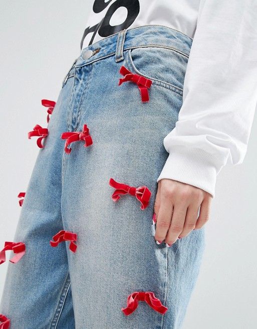 джинсы с бантиками