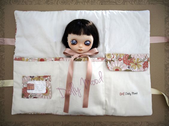 Домик-сумка для кукол своими руками
